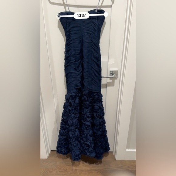 JS COLLECTIONS LACE ONLINE MERMAID GOWN size 2 navy blue - Picture 8 of 12